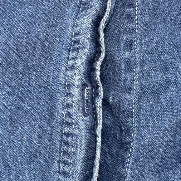 Goodfellow Clothing Company Denim Shirt Blue Long Sleeve Button Down Women Large - Picture 9 of 11